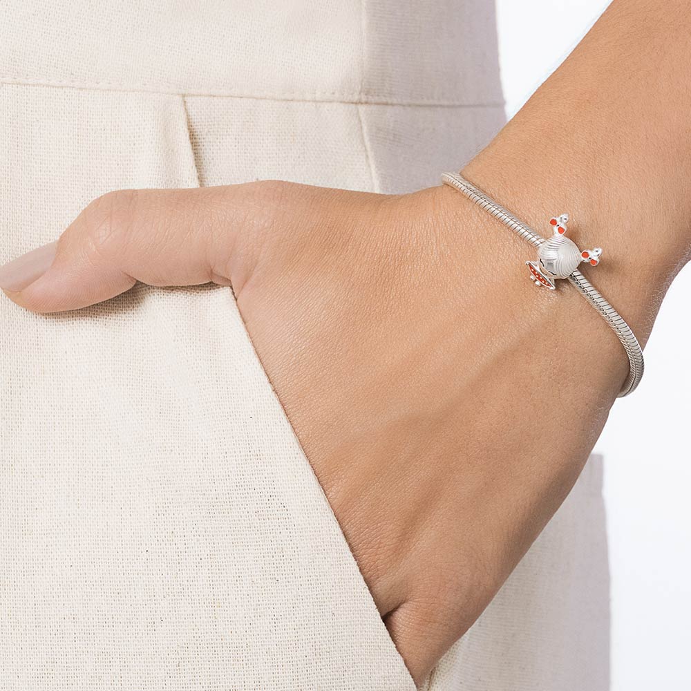 Berloque Rommanel Menina Oriental com Melancia Prata 925 Resina Vermelha Tam Único 8401710099